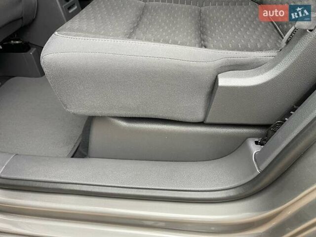 Коричневий Фольксваген Туран, об'ємом двигуна 1.4 л та пробігом 190 тис. км за 7333 $, фото 117 на Automoto.ua