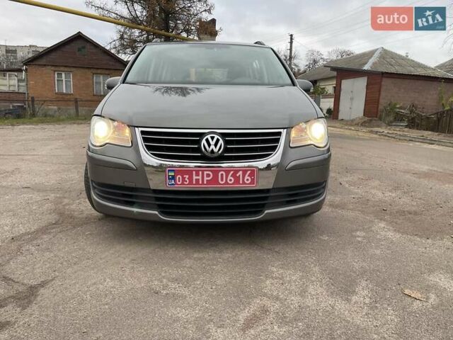 Коричневий Фольксваген Туран, об'ємом двигуна 1.4 л та пробігом 190 тис. км за 7333 $, фото 101 на Automoto.ua