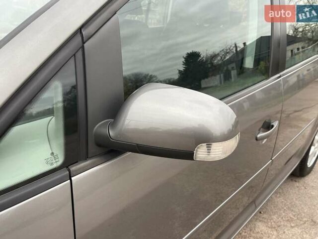 Коричневий Фольксваген Туран, об'ємом двигуна 1.4 л та пробігом 190 тис. км за 7333 $, фото 26 на Automoto.ua