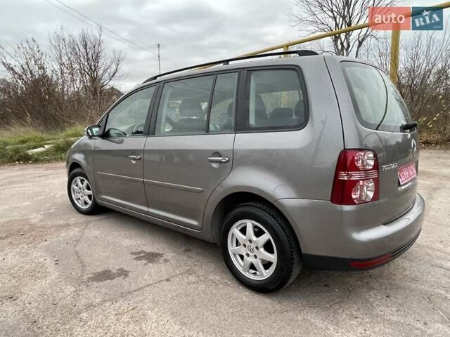 Коричневий Фольксваген Туран, об'ємом двигуна 1.4 л та пробігом 190 тис. км за 7333 $, фото 106 на Automoto.ua