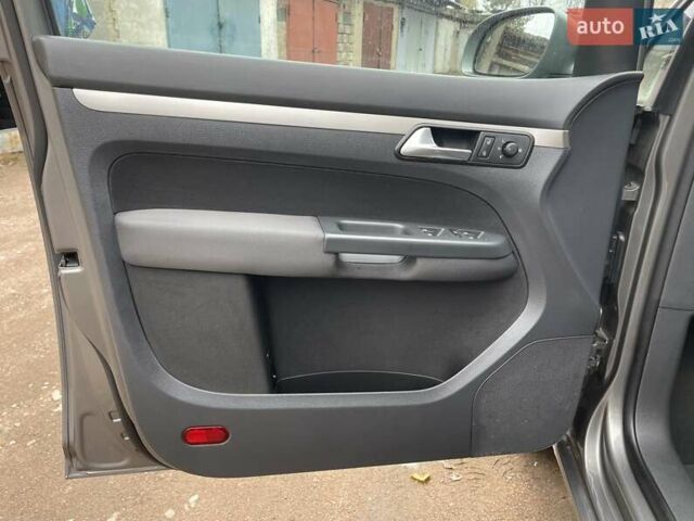 Коричневий Фольксваген Туран, об'ємом двигуна 1.4 л та пробігом 190 тис. км за 7333 $, фото 37 на Automoto.ua