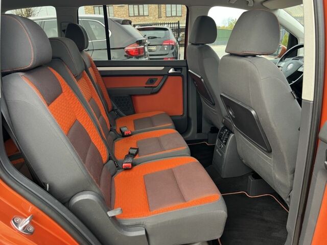 Коричневий Фольксваген Туран, об'ємом двигуна 1.4 л та пробігом 230 тис. км за 9200 $, фото 15 на Automoto.ua