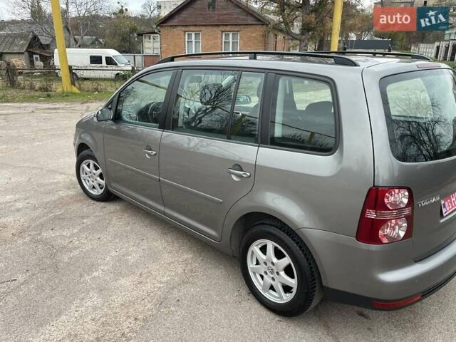 Коричневий Фольксваген Туран, об'ємом двигуна 1.4 л та пробігом 190 тис. км за 7333 $, фото 34 на Automoto.ua