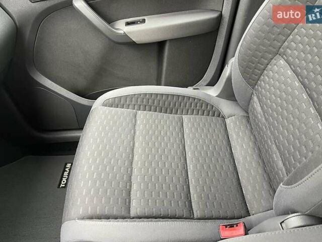 Коричневий Фольксваген Туран, об'ємом двигуна 1.4 л та пробігом 190 тис. км за 7333 $, фото 43 на Automoto.ua