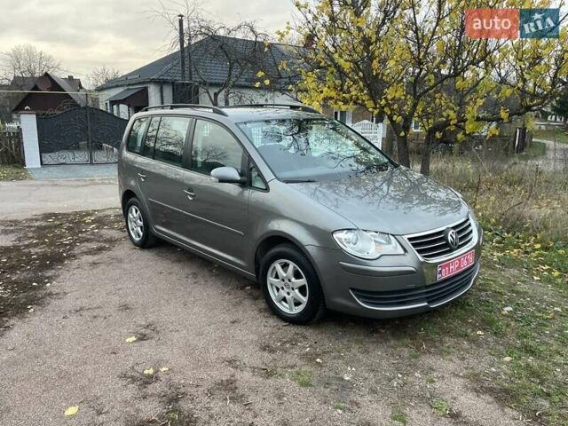 Коричневий Фольксваген Туран, об'ємом двигуна 1.4 л та пробігом 190 тис. км за 7333 $, фото 2 на Automoto.ua