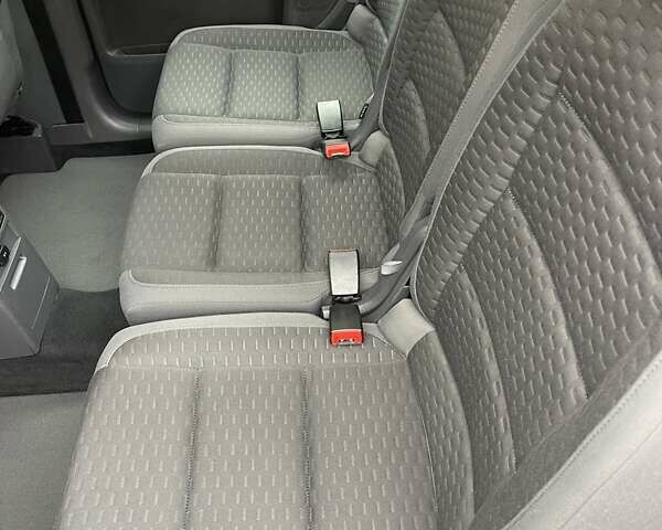 Коричневий Фольксваген Туран, об'ємом двигуна 1.4 л та пробігом 190 тис. км за 7333 $, фото 116 на Automoto.ua