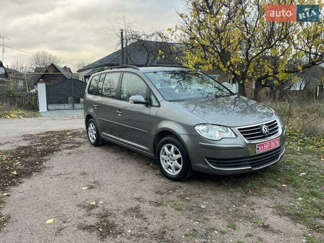 Коричневий Фольксваген Туран, об'ємом двигуна 1.4 л та пробігом 190 тис. км за 7333 $, фото 4 на Automoto.ua