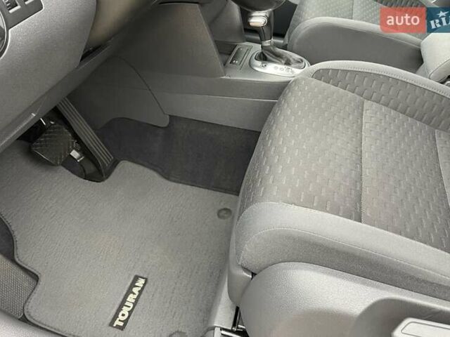 Коричневий Фольксваген Туран, об'ємом двигуна 1.4 л та пробігом 190 тис. км за 7333 $, фото 48 на Automoto.ua