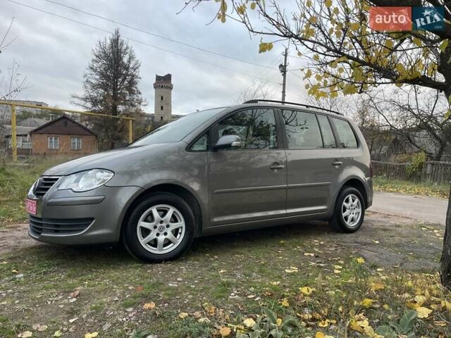 Коричневий Фольксваген Туран, об'ємом двигуна 1.4 л та пробігом 190 тис. км за 7333 $, фото 13 на Automoto.ua