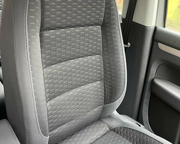 Коричневий Фольксваген Туран, об'ємом двигуна 1.4 л та пробігом 190 тис. км за 7333 $, фото 64 на Automoto.ua