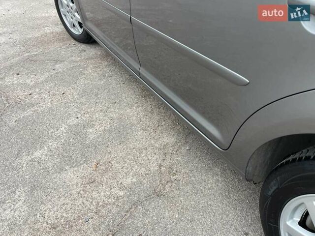 Коричневий Фольксваген Туран, об'ємом двигуна 1.4 л та пробігом 190 тис. км за 7333 $, фото 33 на Automoto.ua