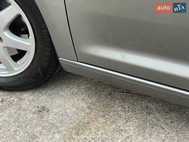 Коричневий Фольксваген Туран, об'ємом двигуна 1.4 л та пробігом 190 тис. км за 7333 $, фото 83 на Automoto.ua