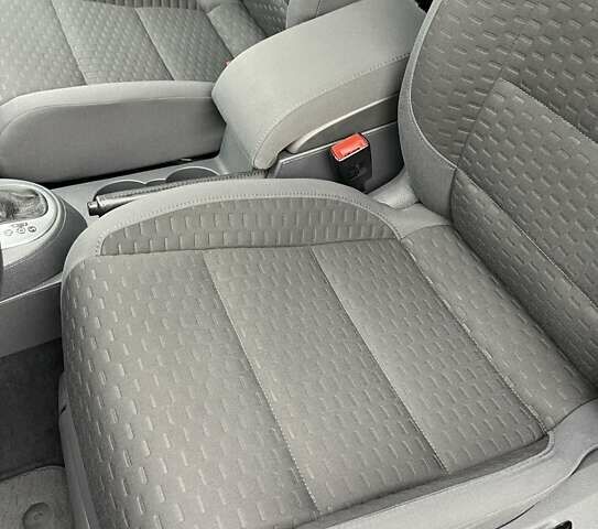 Коричневий Фольксваген Туран, об'ємом двигуна 1.4 л та пробігом 190 тис. км за 7333 $, фото 59 на Automoto.ua