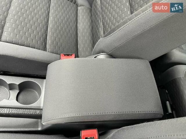 Коричневий Фольксваген Туран, об'ємом двигуна 1.4 л та пробігом 190 тис. км за 7333 $, фото 44 на Automoto.ua