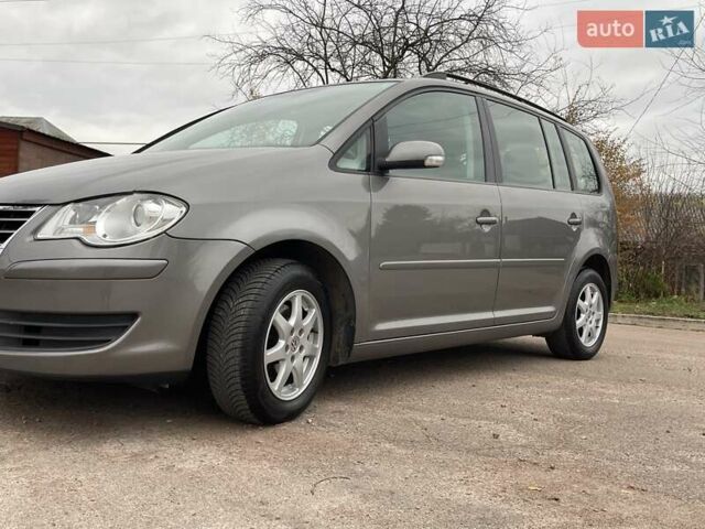 Коричневий Фольксваген Туран, об'ємом двигуна 1.4 л та пробігом 190 тис. км за 7333 $, фото 85 на Automoto.ua