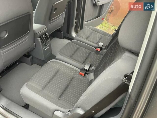 Коричневий Фольксваген Туран, об'ємом двигуна 1.4 л та пробігом 190 тис. км за 7333 $, фото 125 на Automoto.ua