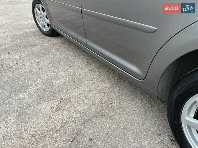 Коричневий Фольксваген Туран, об'ємом двигуна 1.4 л та пробігом 190 тис. км за 7333 $, фото 32 на Automoto.ua