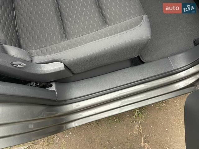 Коричневий Фольксваген Туран, об'ємом двигуна 1.4 л та пробігом 190 тис. км за 7333 $, фото 127 на Automoto.ua