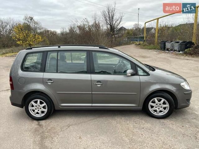 Коричневий Фольксваген Туран, об'ємом двигуна 1.4 л та пробігом 190 тис. км за 7333 $, фото 95 на Automoto.ua