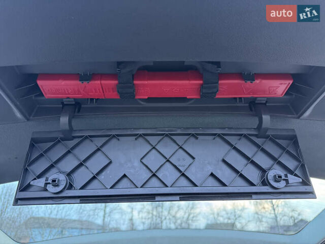 Коричневый Фольксваген Туран, объемом двигателя 1.4 л и пробегом 207 тыс. км за 7000 $, фото 40 на Automoto.ua