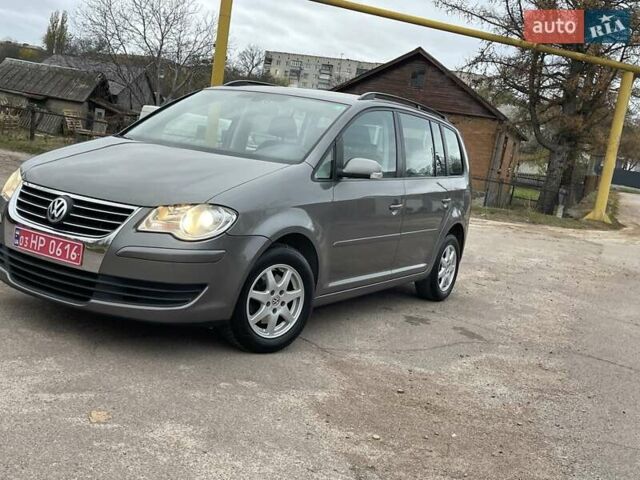 Коричневий Фольксваген Туран, об'ємом двигуна 1.4 л та пробігом 190 тис. км за 7333 $, фото 103 на Automoto.ua