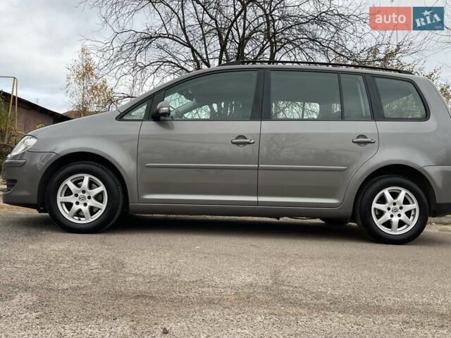 Коричневий Фольксваген Туран, об'ємом двигуна 1.4 л та пробігом 190 тис. км за 7333 $, фото 175 на Automoto.ua