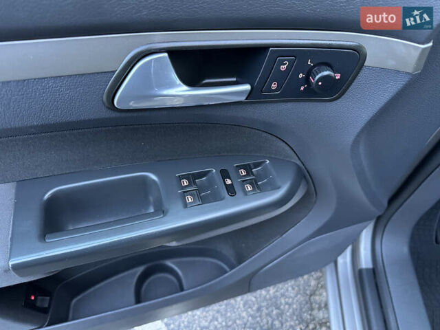 Коричневый Фольксваген Туран, объемом двигателя 1.4 л и пробегом 207 тыс. км за 7000 $, фото 16 на Automoto.ua