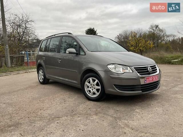 Коричневий Фольксваген Туран, об'ємом двигуна 1.4 л та пробігом 190 тис. км за 7333 $, фото 87 на Automoto.ua