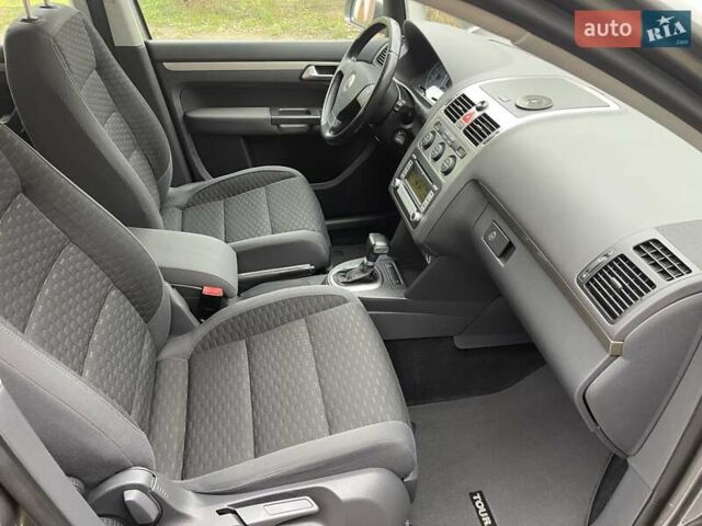 Коричневий Фольксваген Туран, об'ємом двигуна 1.4 л та пробігом 190 тис. км за 7333 $, фото 211 на Automoto.ua