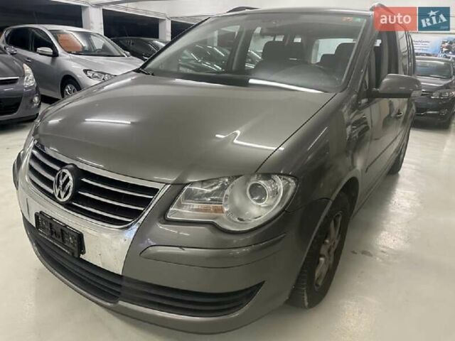 Коричневий Фольксваген Туран, об'ємом двигуна 1.4 л та пробігом 190 тис. км за 7333 $, фото 229 на Automoto.ua