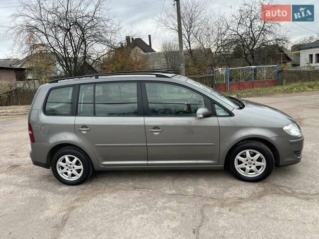 Коричневий Фольксваген Туран, об'ємом двигуна 1.4 л та пробігом 190 тис. км за 7333 $, фото 166 на Automoto.ua