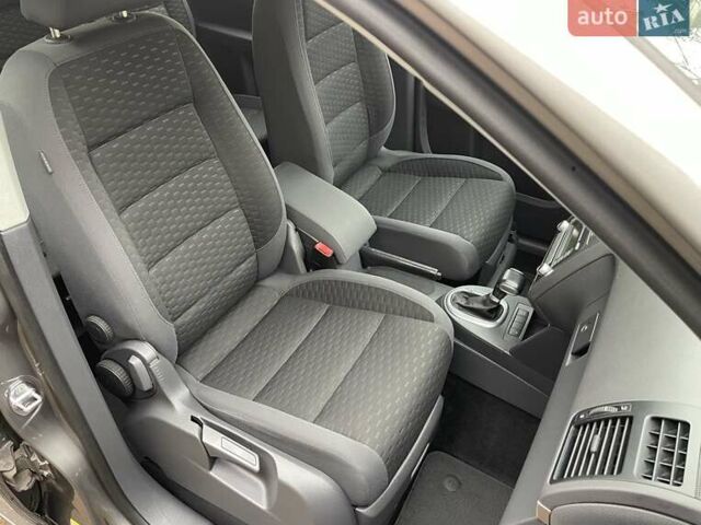 Коричневий Фольксваген Туран, об'ємом двигуна 1.4 л та пробігом 190 тис. км за 7333 $, фото 219 на Automoto.ua