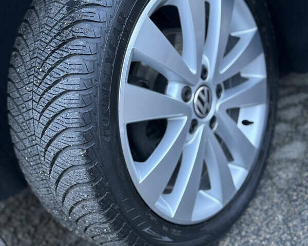 Коричневый Фольксваген Туран, объемом двигателя 1.4 л и пробегом 207 тыс. км за 7000 $, фото 12 на Automoto.ua