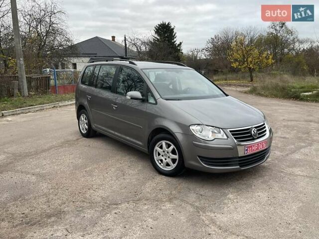 Коричневий Фольксваген Туран, об'ємом двигуна 1.4 л та пробігом 190 тис. км за 7333 $, фото 86 на Automoto.ua