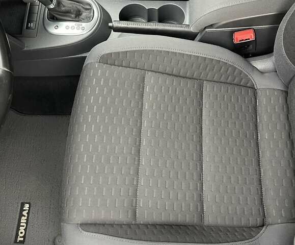 Коричневий Фольксваген Туран, об'ємом двигуна 1.4 л та пробігом 190 тис. км за 7333 $, фото 61 на Automoto.ua