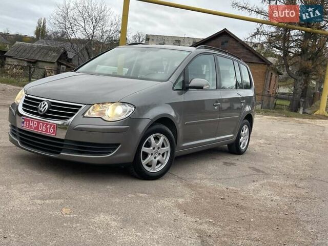 Коричневий Фольксваген Туран, об'ємом двигуна 1.4 л та пробігом 190 тис. км за 7333 $, фото 104 на Automoto.ua