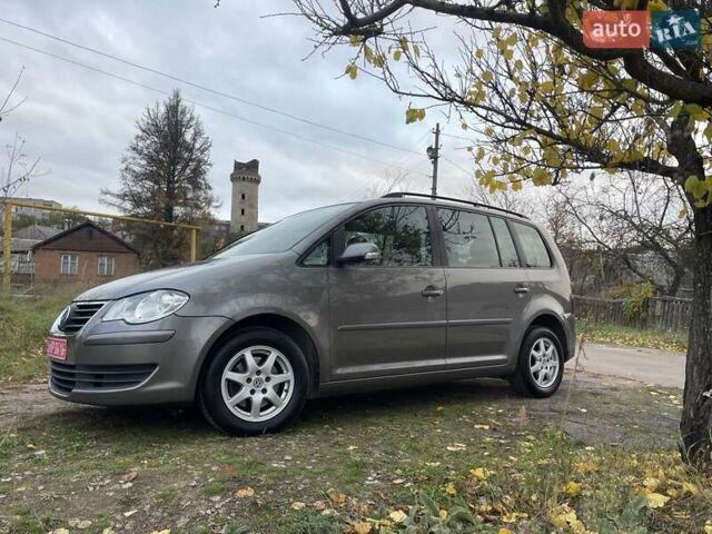 Коричневий Фольксваген Туран, об'ємом двигуна 1.4 л та пробігом 190 тис. км за 7333 $, фото 12 на Automoto.ua