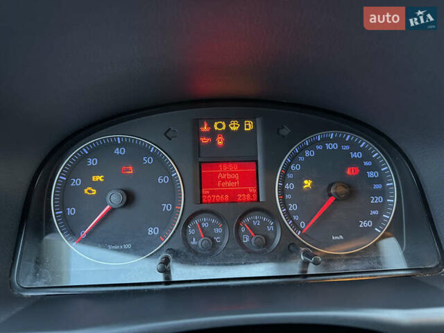 Коричневый Фольксваген Туран, объемом двигателя 1.4 л и пробегом 207 тыс. км за 7000 $, фото 26 на Automoto.ua