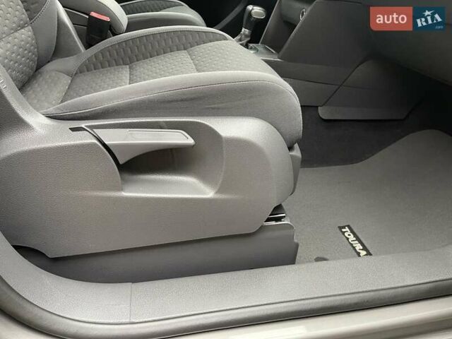 Коричневий Фольксваген Туран, об'ємом двигуна 1.4 л та пробігом 190 тис. км за 7333 $, фото 214 на Automoto.ua