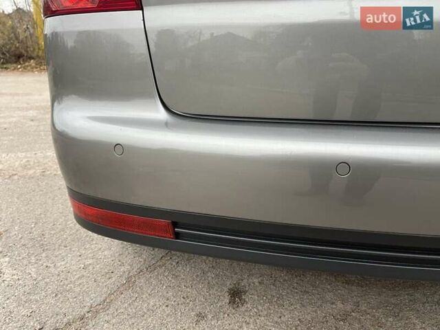 Коричневий Фольксваген Туран, об'ємом двигуна 1.4 л та пробігом 190 тис. км за 7333 $, фото 80 на Automoto.ua