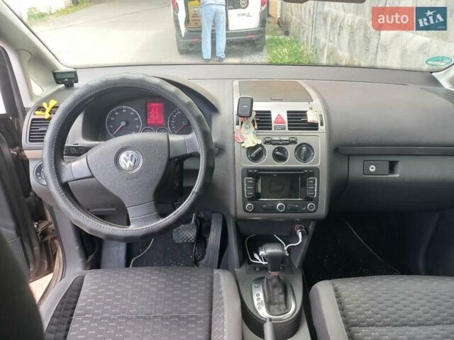 Коричневый Фольксваген Туран, объемом двигателя 1.4 л и пробегом 202 тыс. км за 6000 $, фото 3 на Automoto.ua