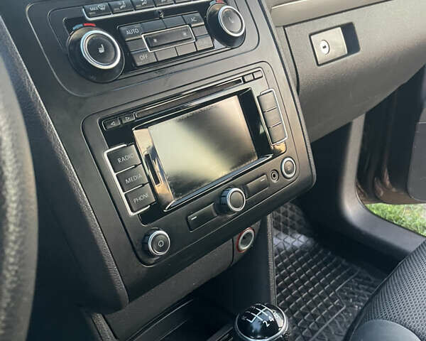 Коричневий Фольксваген Туран, об'ємом двигуна 1.6 л та пробігом 205 тис. км за 10700 $, фото 7 на Automoto.ua