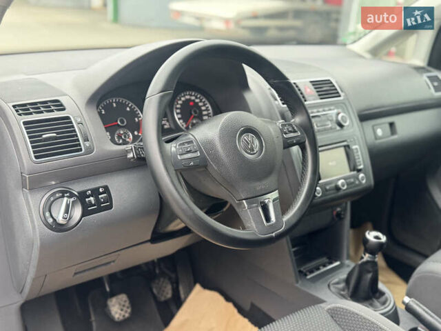 Коричневий Фольксваген Туран, об'ємом двигуна 1.6 л та пробігом 171 тис. км за 10800 $, фото 14 на Automoto.ua