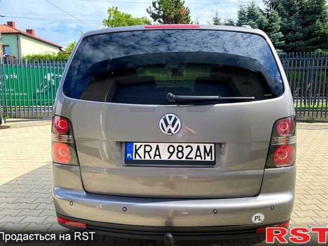 Коричневий Фольксваген Туран, об'ємом двигуна 1.9 л та пробігом 0 тис. км за 2700 $, фото 2 на Automoto.ua