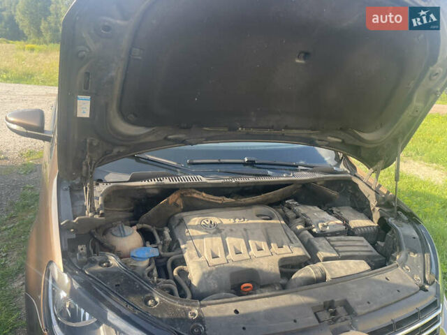 Коричневий Фольксваген Туран, об'ємом двигуна 1.6 л та пробігом 205 тис. км за 10700 $, фото 5 на Automoto.ua