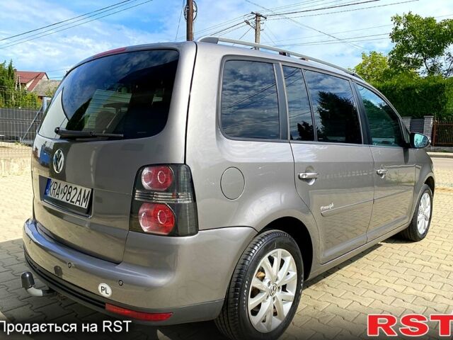 Коричневий Фольксваген Туран, об'ємом двигуна 1.9 л та пробігом 0 тис. км за 2700 $, фото 3 на Automoto.ua