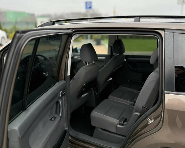 Коричневый Фольксваген Туран, объемом двигателя 1.39 л и пробегом 204 тыс. км за 8500 $, фото 16 на Automoto.ua