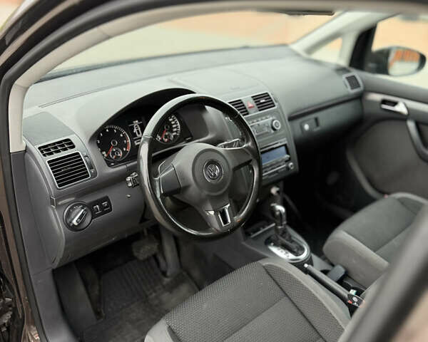 Коричневый Фольксваген Туран, объемом двигателя 1.39 л и пробегом 204 тыс. км за 8500 $, фото 9 на Automoto.ua