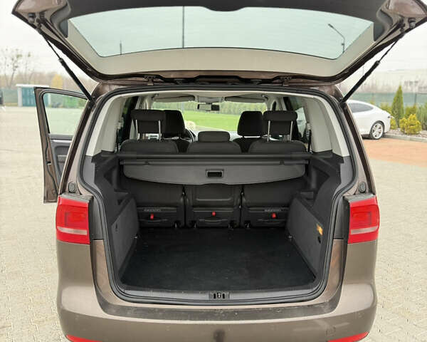 Коричневый Фольксваген Туран, объемом двигателя 1.39 л и пробегом 204 тыс. км за 8500 $, фото 17 на Automoto.ua