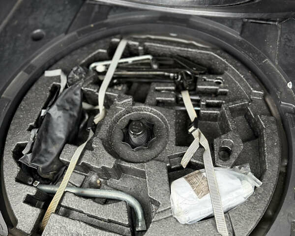 Коричневый Фольксваген Туран, объемом двигателя 1.39 л и пробегом 204 тыс. км за 8500 $, фото 18 на Automoto.ua